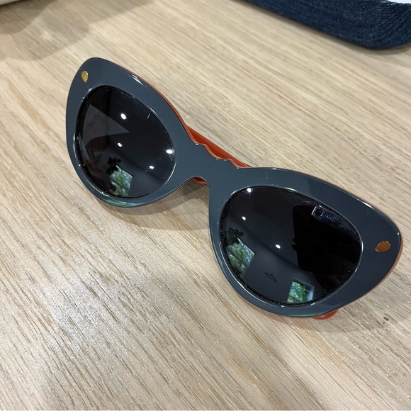 Lucy Folk Wingspan sunglasses Navy and red - Picture 4 of 9